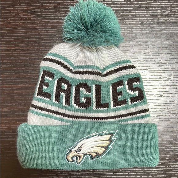 Philadelphia Eagles 🏈 🦅 🏆 New Era Primary Logo Stripe Pom Beanie (+ t-shirt) - Picture 1 of 8